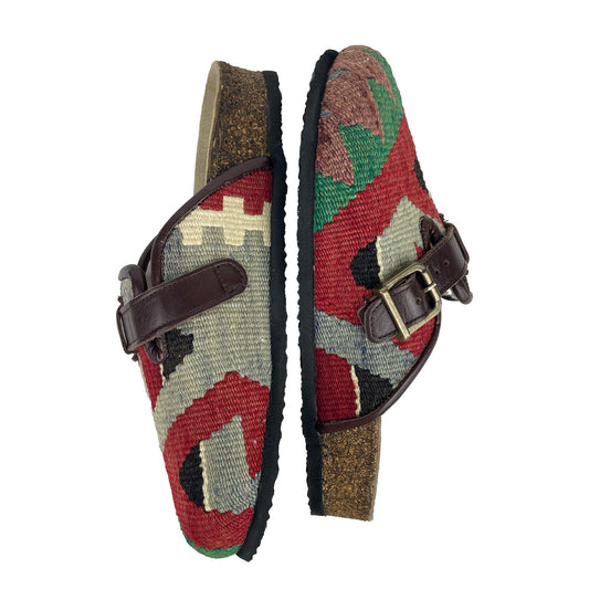 Castle - UK 5 Ladies Carpet Clog