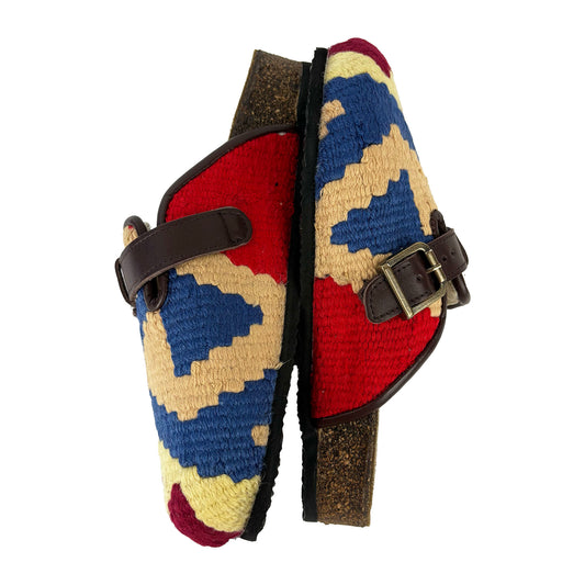 Cian - UK 6 Ladies Carpet Clog