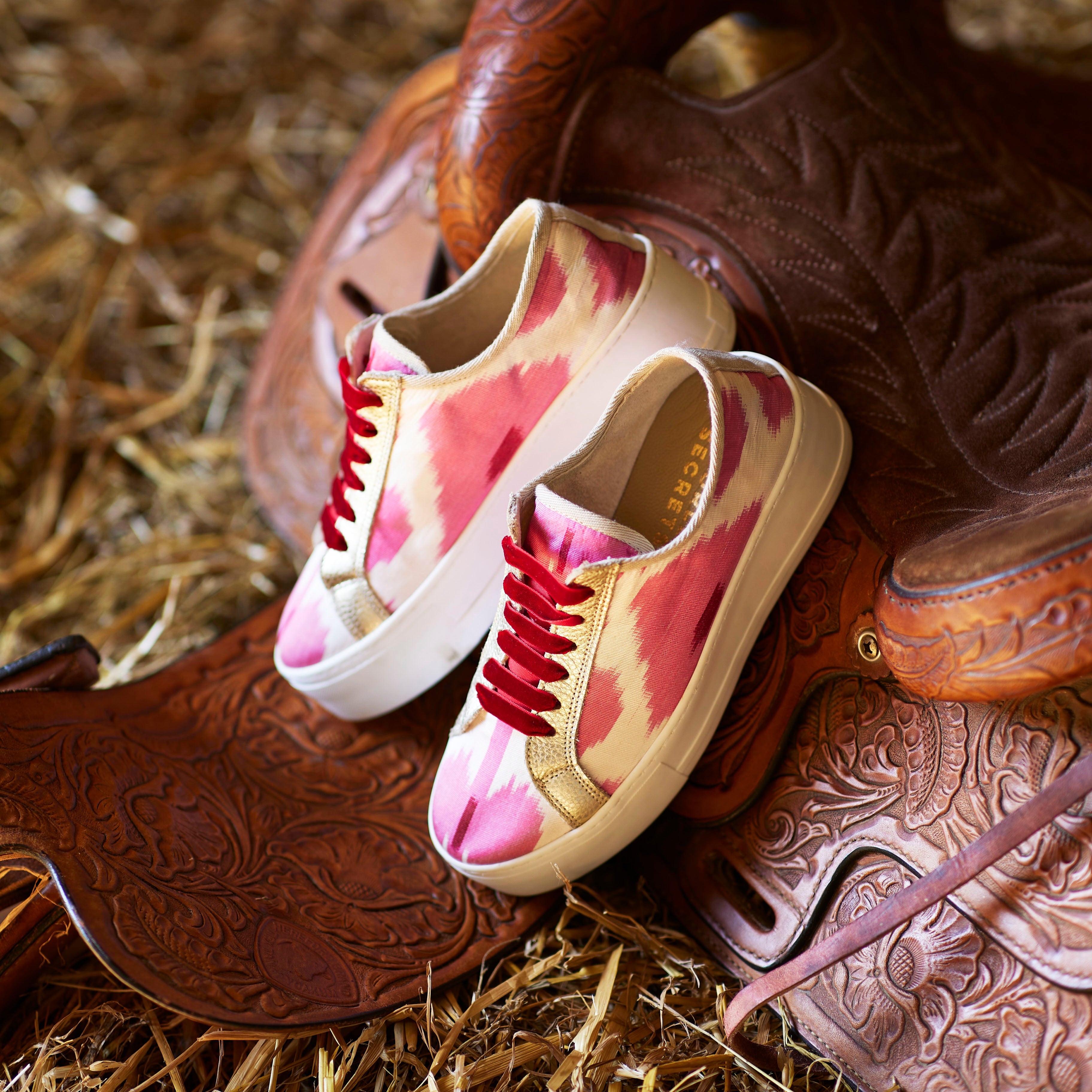 Memphis - 'High Flyer' Sneakers