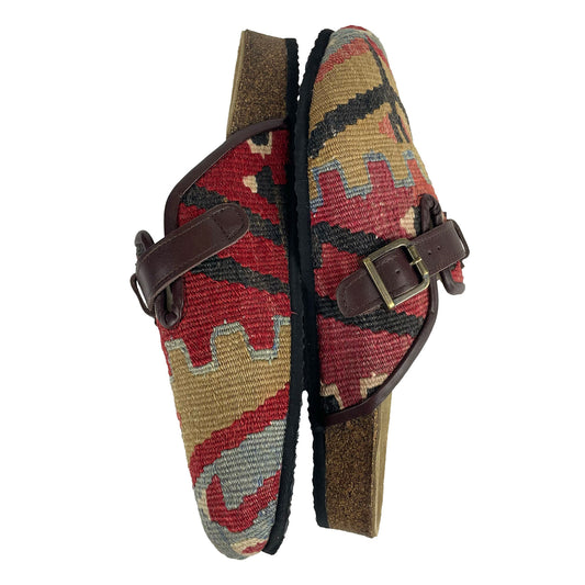 Oak - EU 43 Unisex Carpet Clog