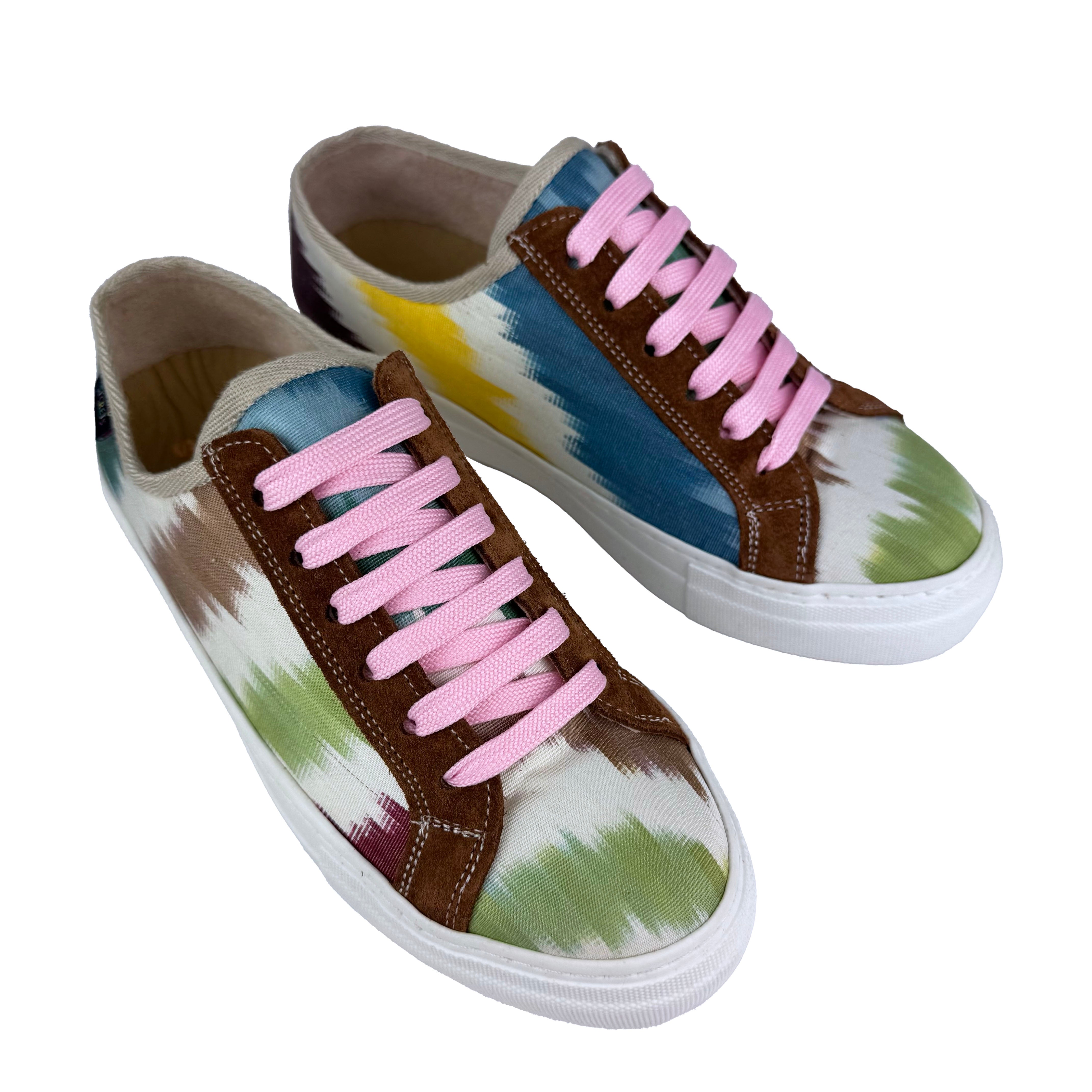 Drop of Rainbow - 'She Who Dares' Sneakers Size 3