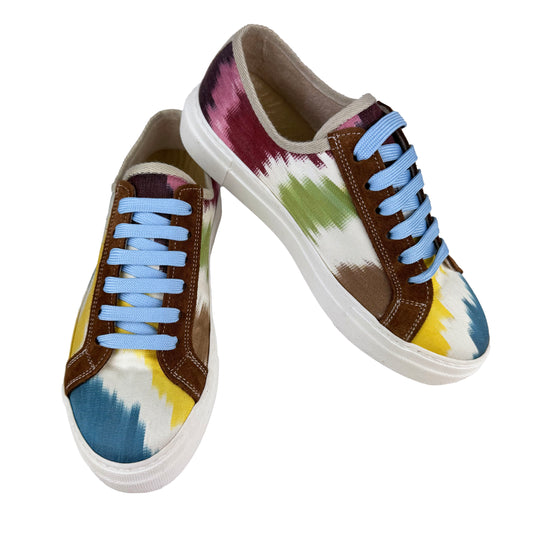 Drop of Rainbow - 'She Who Dares' Sneakers Size 4