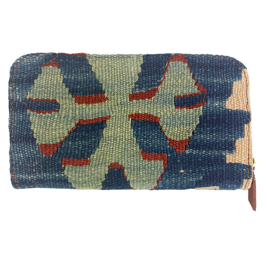 Kyanite - Treasure Chest