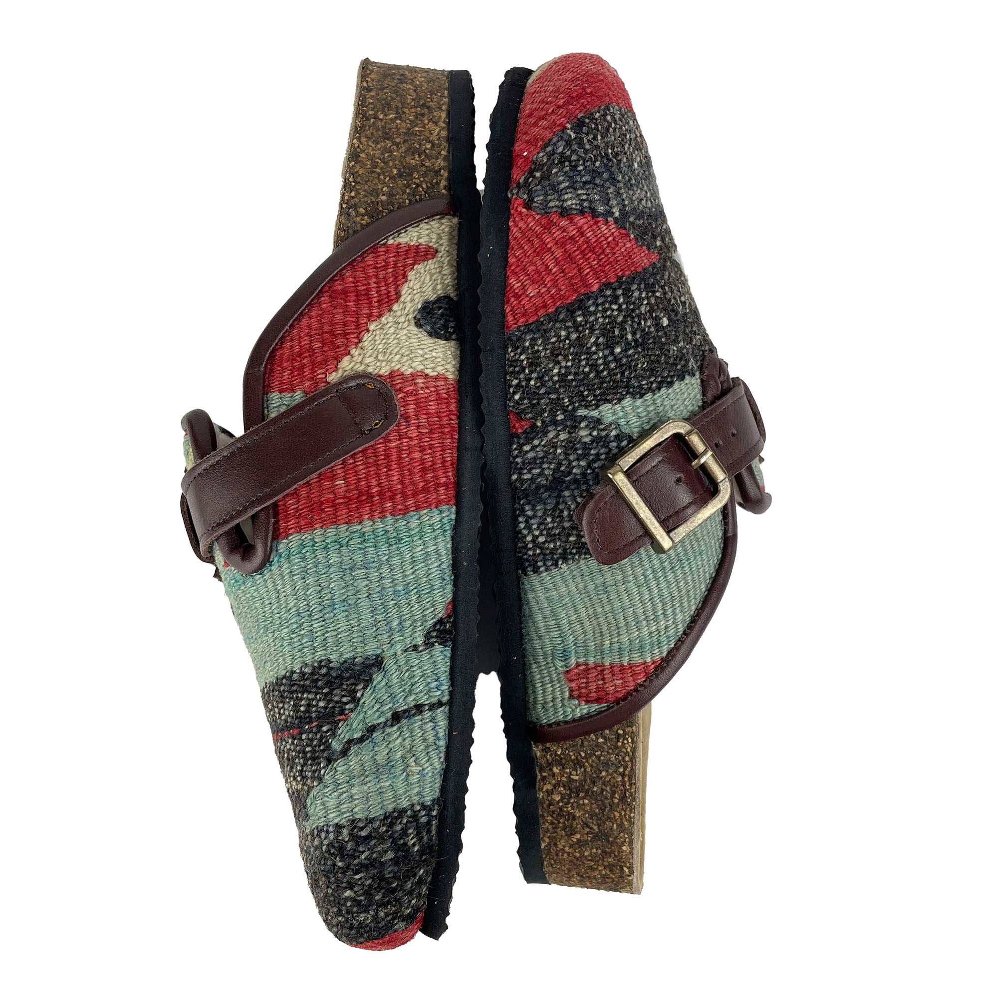 Lion - UK 7 Ladies Carpet Clog
