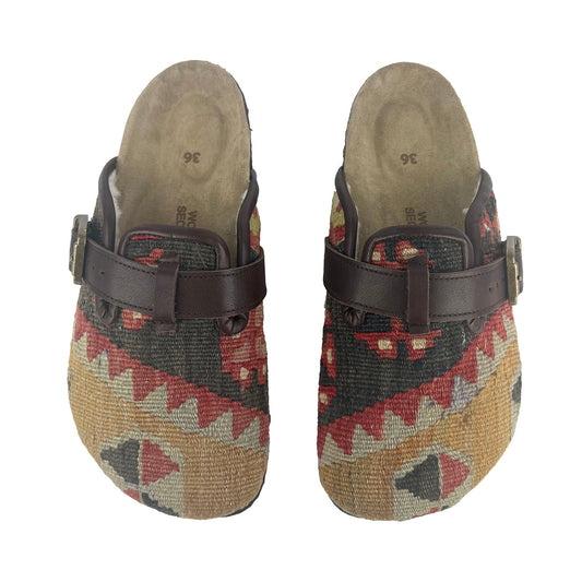 Oliver - UK 3 Ladies Carpet Clog