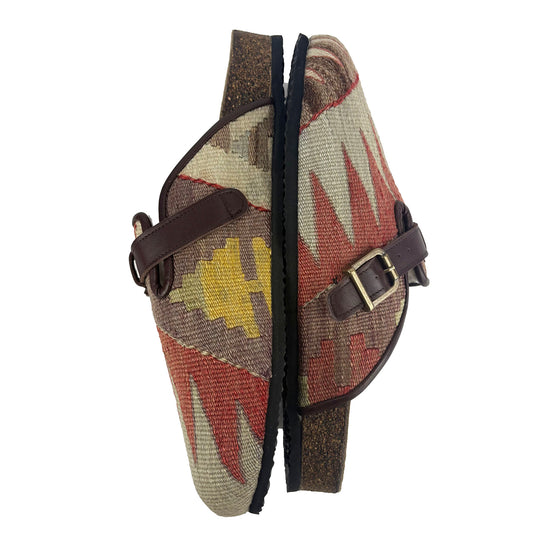 Clove - EU 45 Unisex Carpet Clog