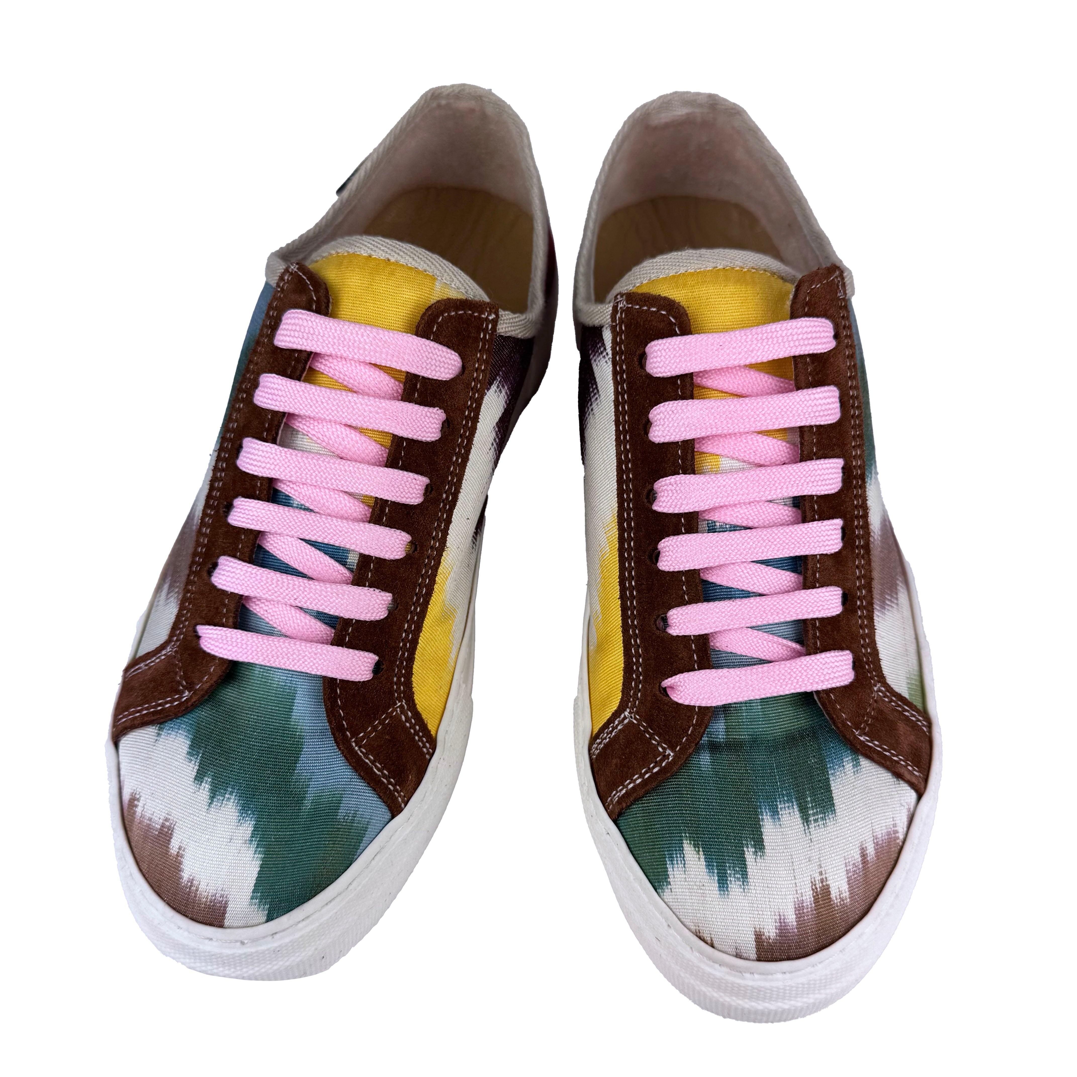 Drop of Rainbow - 'She Who Dares' Sneakers Size 5