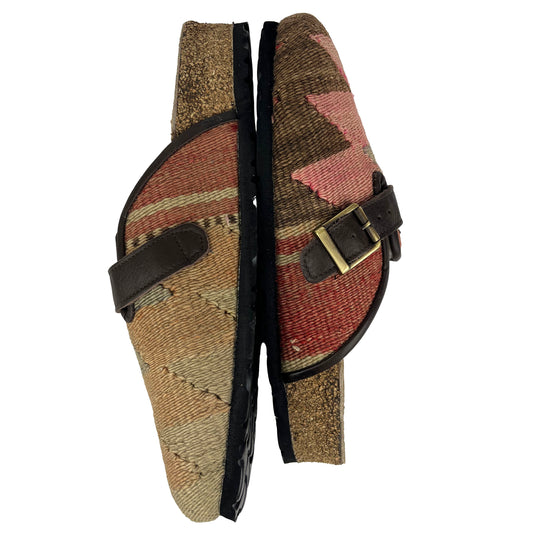 Vanilla - UK 6 Unisex Carpet Clog