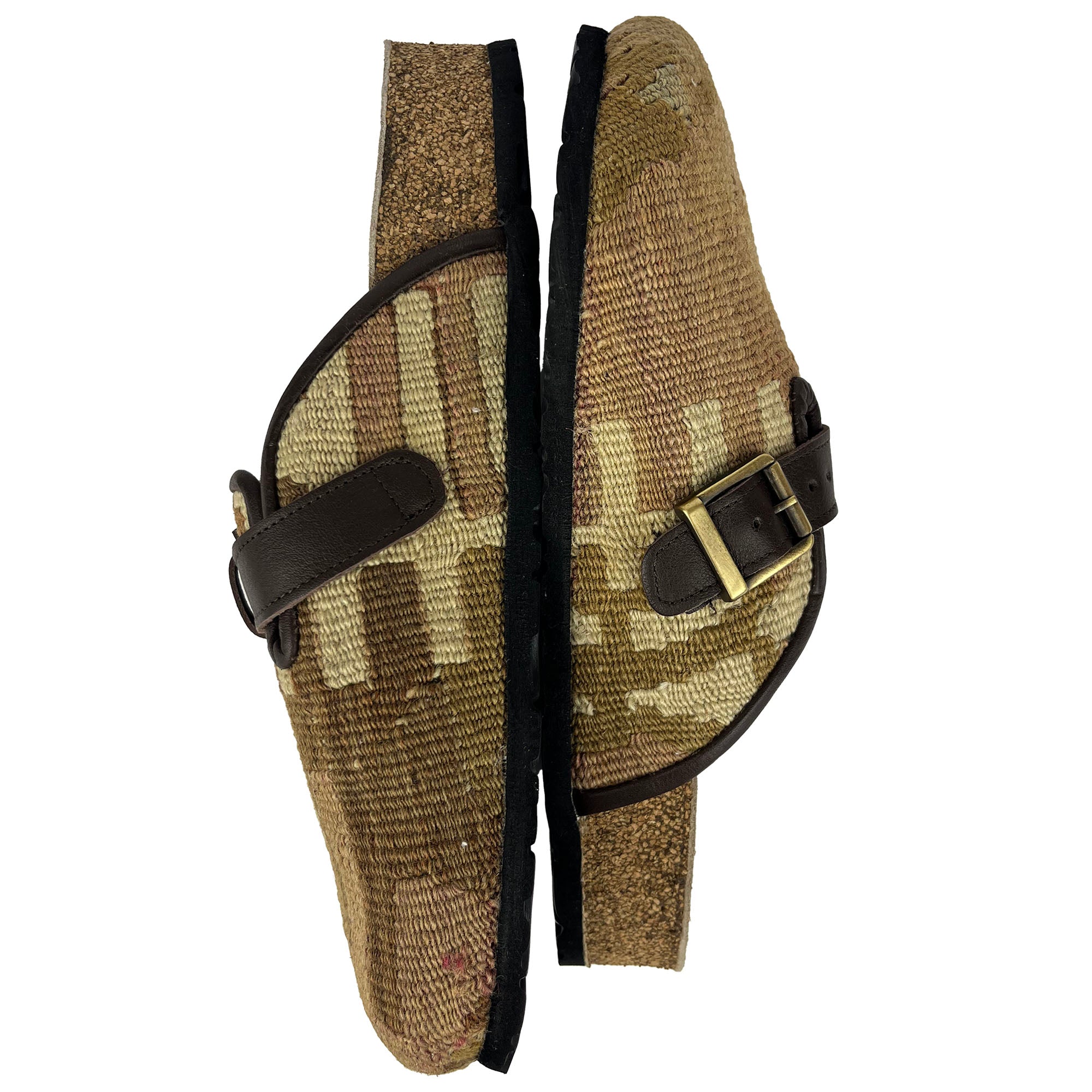 Earth - UK 7 Unisex Carpet Clog