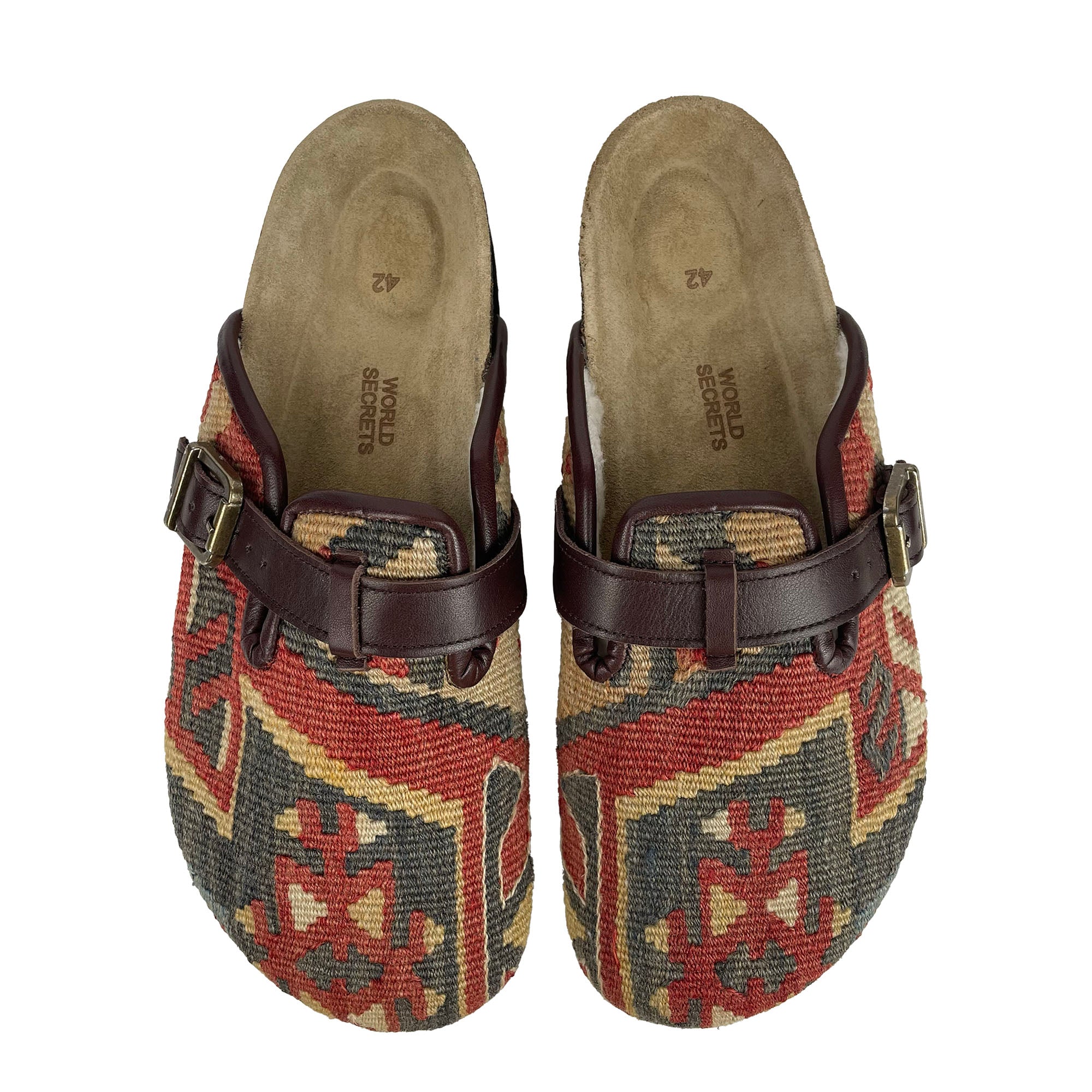 Sangria - EU 42 Unisex Carpet Clog