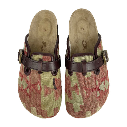 Bay - UK 8 Ladies Carpet Clog