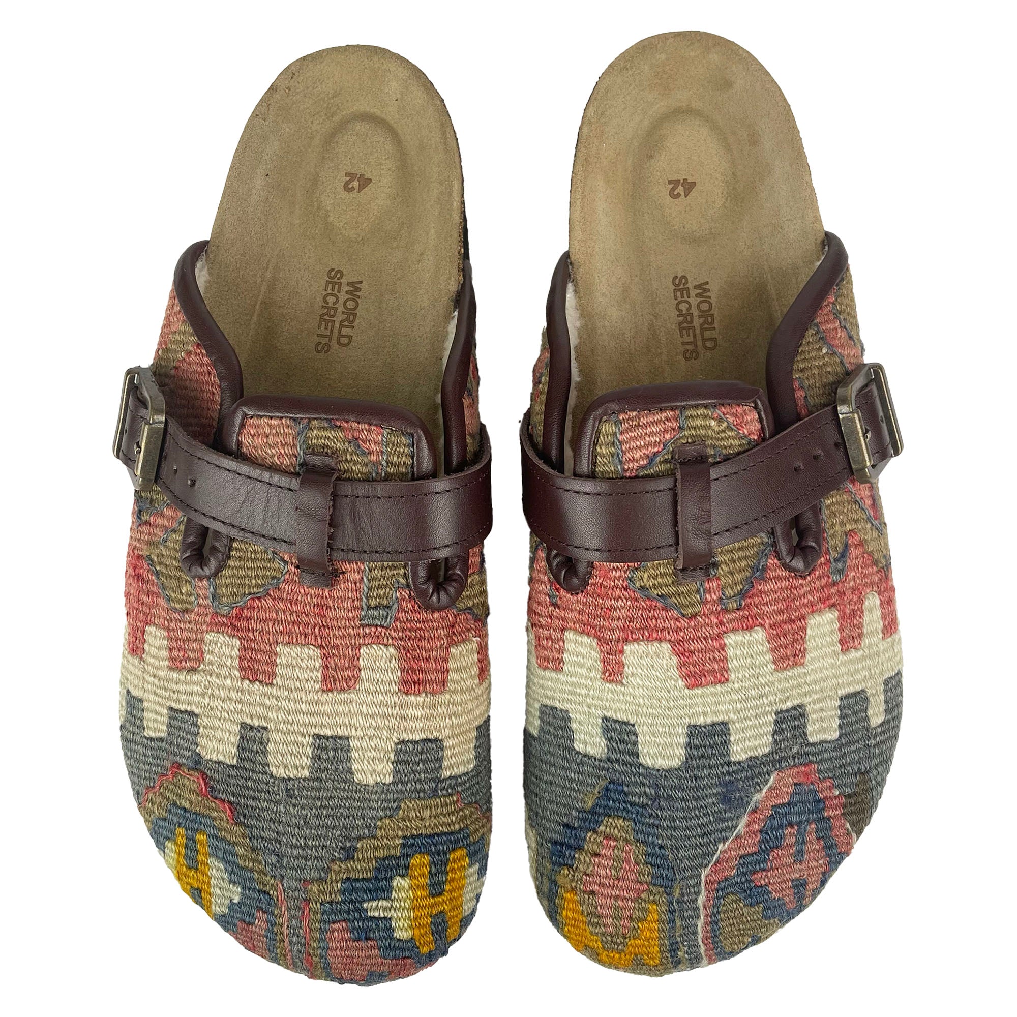 Arrow - EU 42 Unisex Carpet Clog