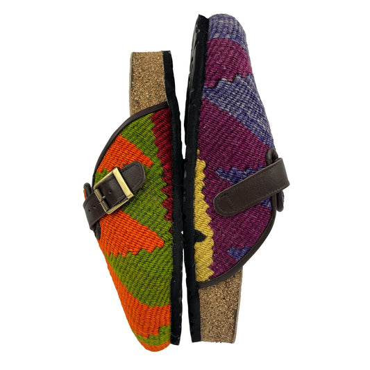 Kensington - UK 7 Unisex Carpet Clog