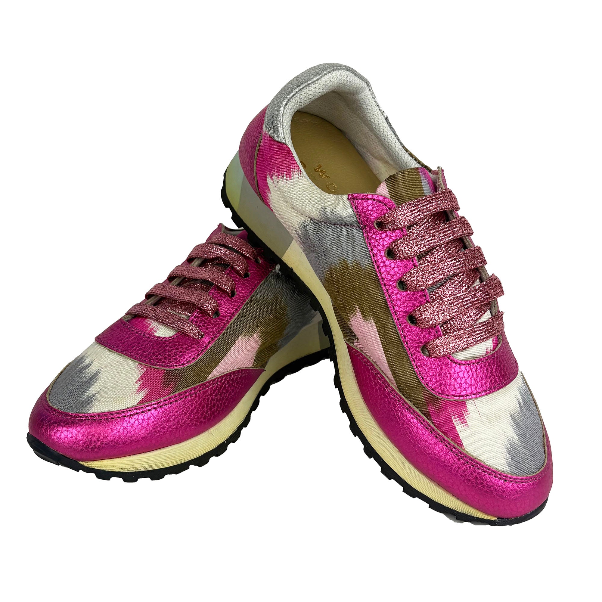 Pink Ranger - Mighty Morphin Trainers - UK 3
