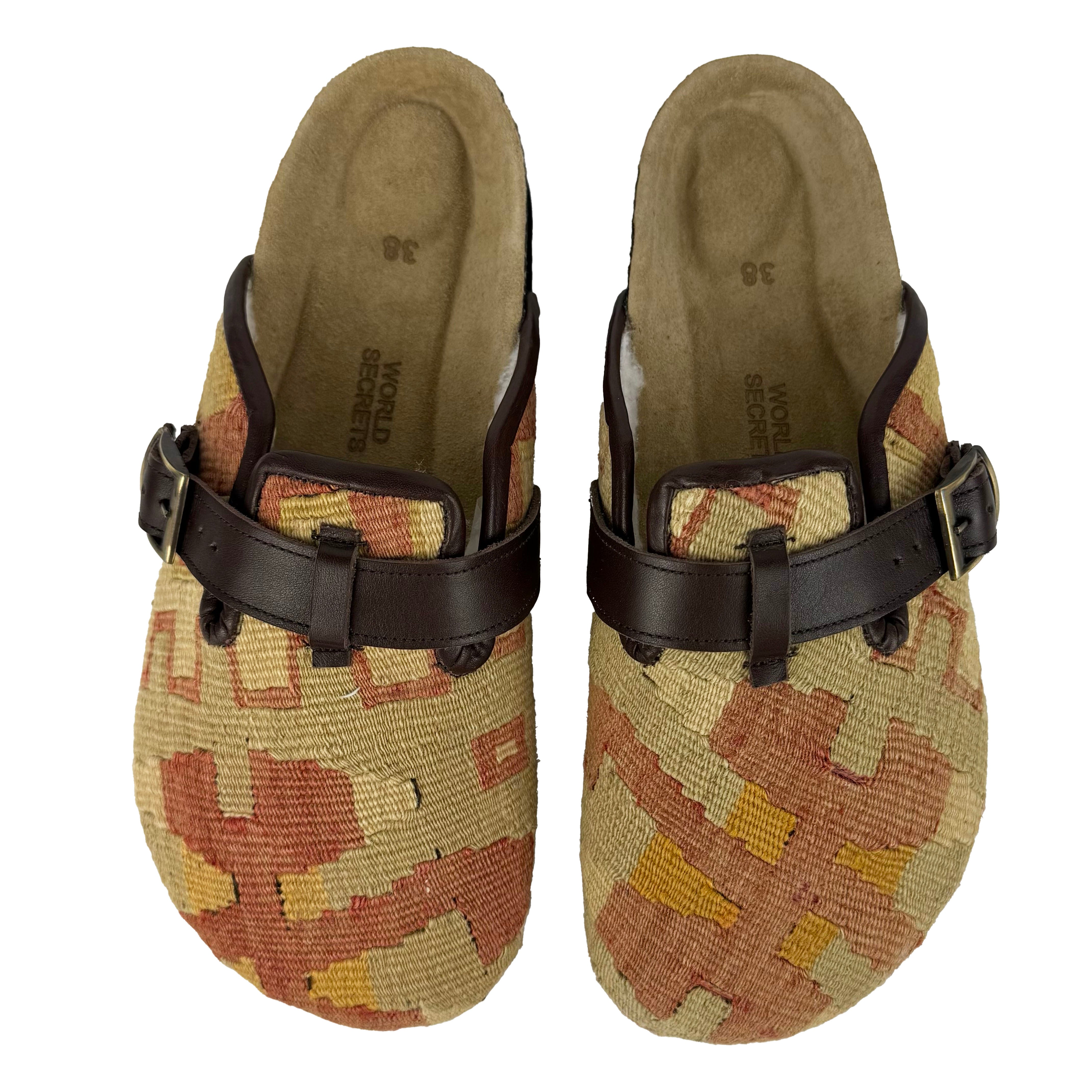 Flame - UK 5 Ladies Carpet Clog