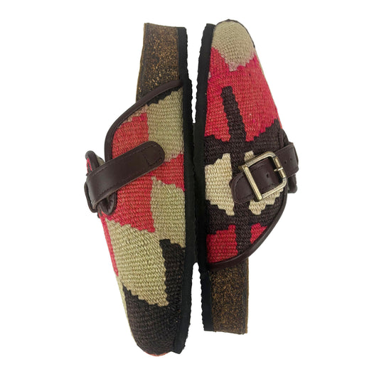 Charlie - UK 6 Ladies Carpet Clog