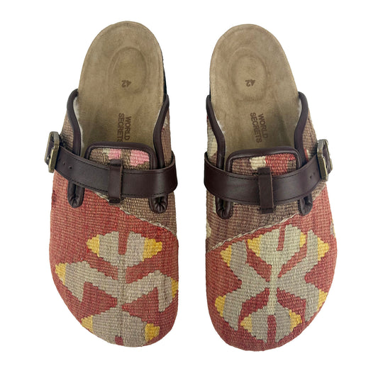 Roza - EU 42 Unisex Carpet Clog