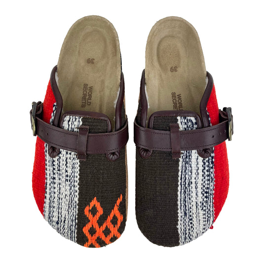 Cian - UK 6 Ladies Carpet Clog