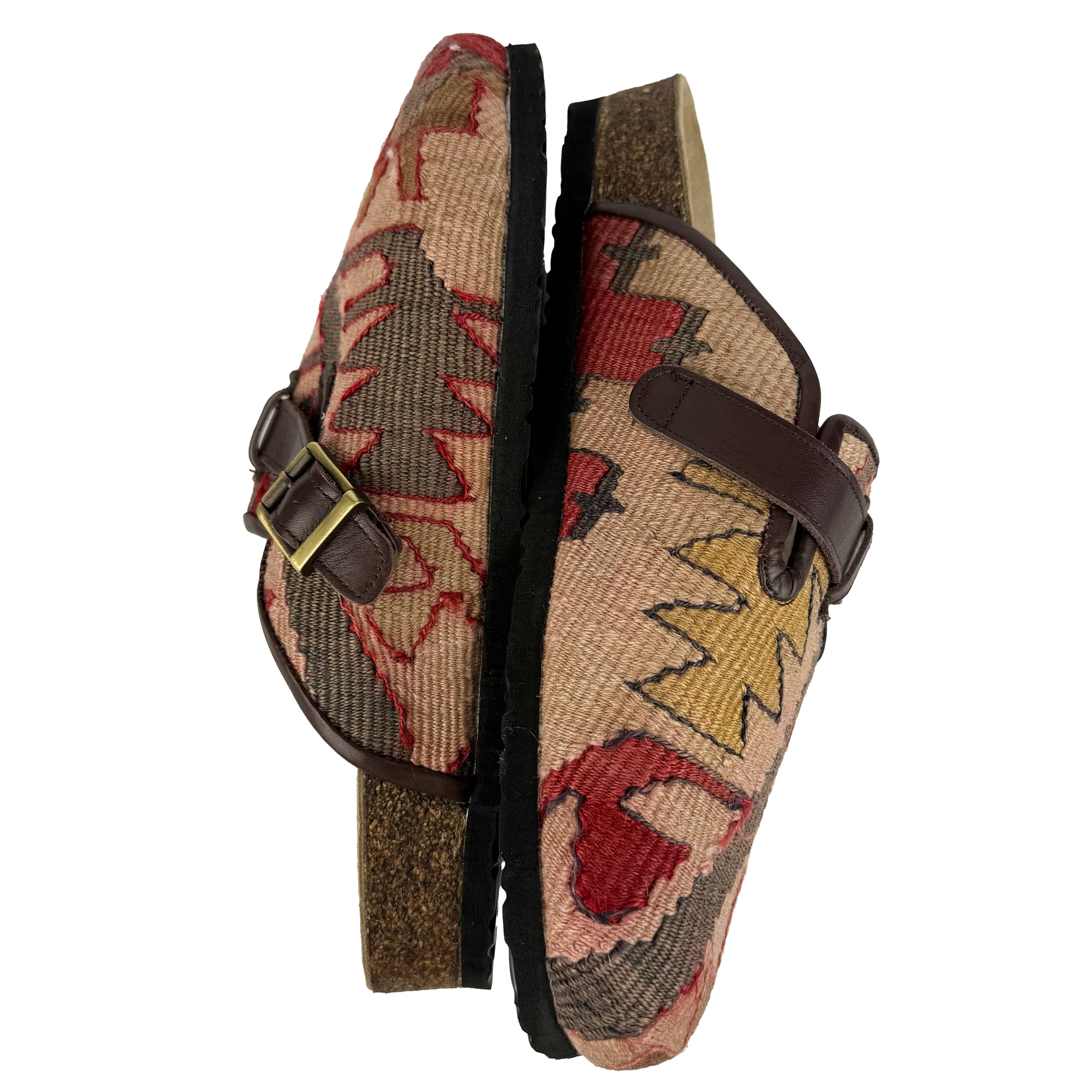 Garcon - EU 44 Unisex Carpet Clog