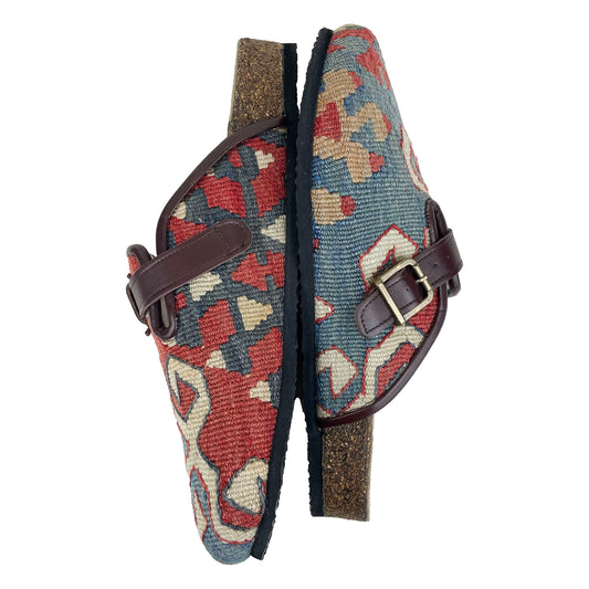 Blaze - EU 45 Unisex Carpet Clog