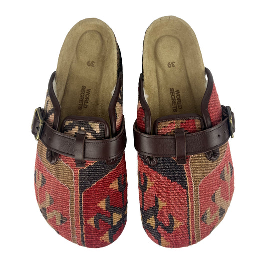 Lula - UK 6 Ladies Carpet Clog