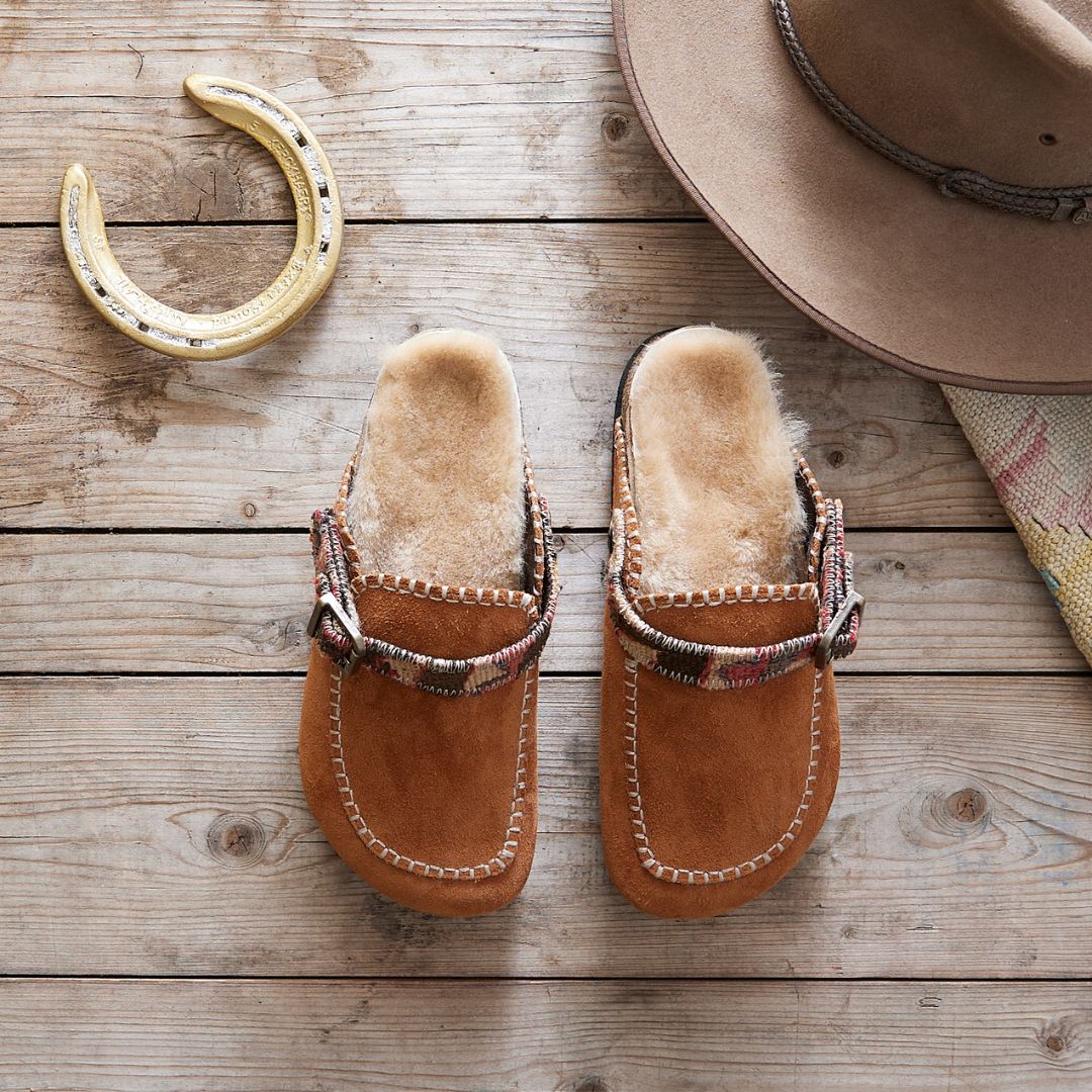 Nomad Clogs