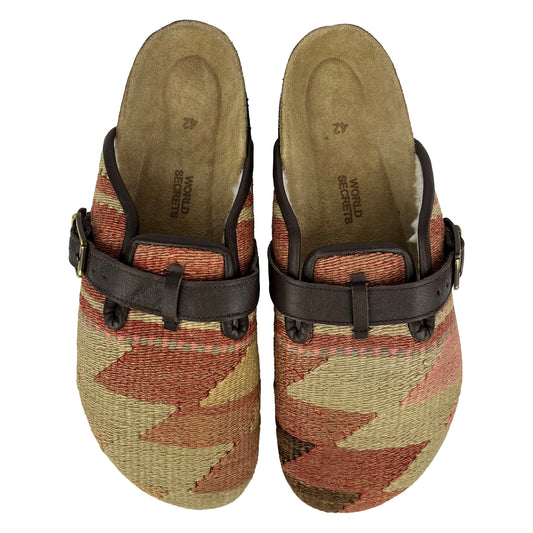 Fir - EU 42 Unisex Carpet Clog