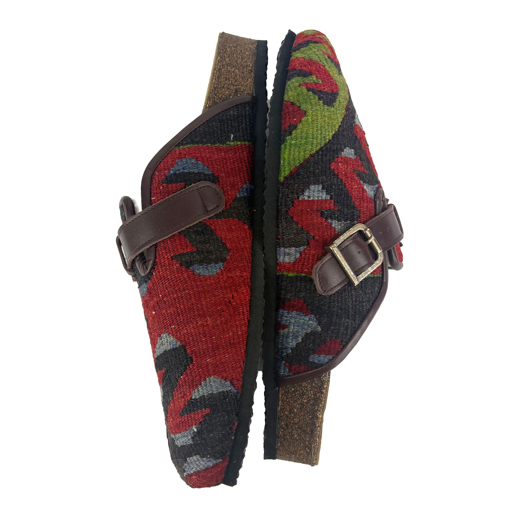 Capri - EU 43 Unisex Carpet Clog