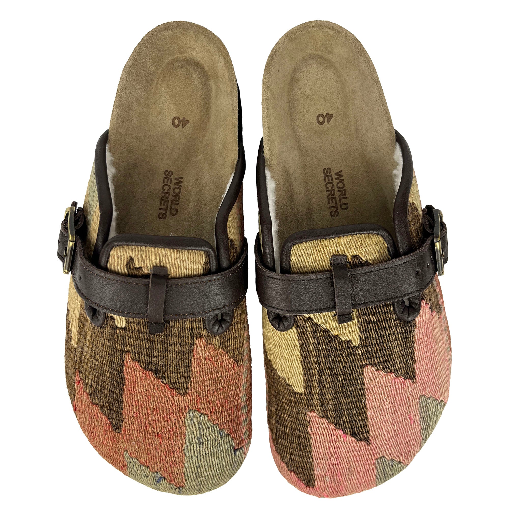 Lion - UK 7 Unisex Carpet Clog