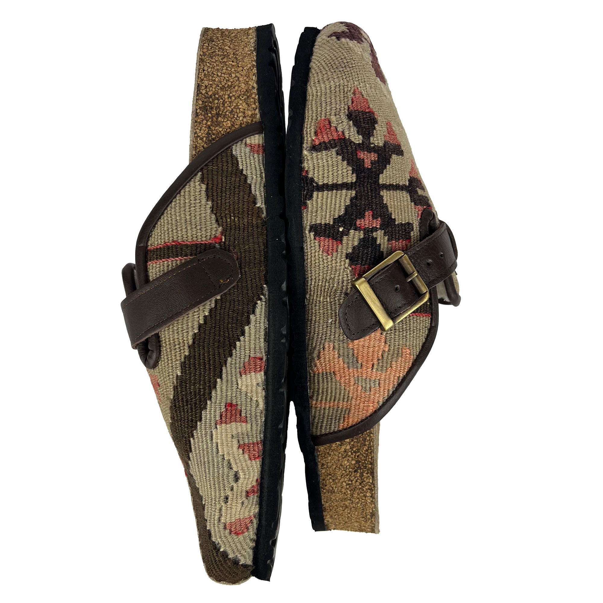 Aspi - UK 7 Unisex Carpet Clog