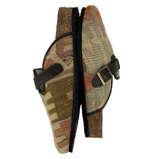Chelsea - EU 42 Unisex Carpet Clog