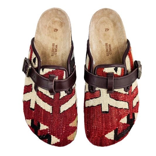 Roza - EU 42 Unisex Carpet Clog