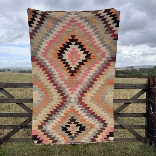 Passion - 136cm x 209cm