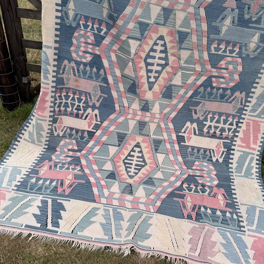 Pastel - 184cm x 290cm