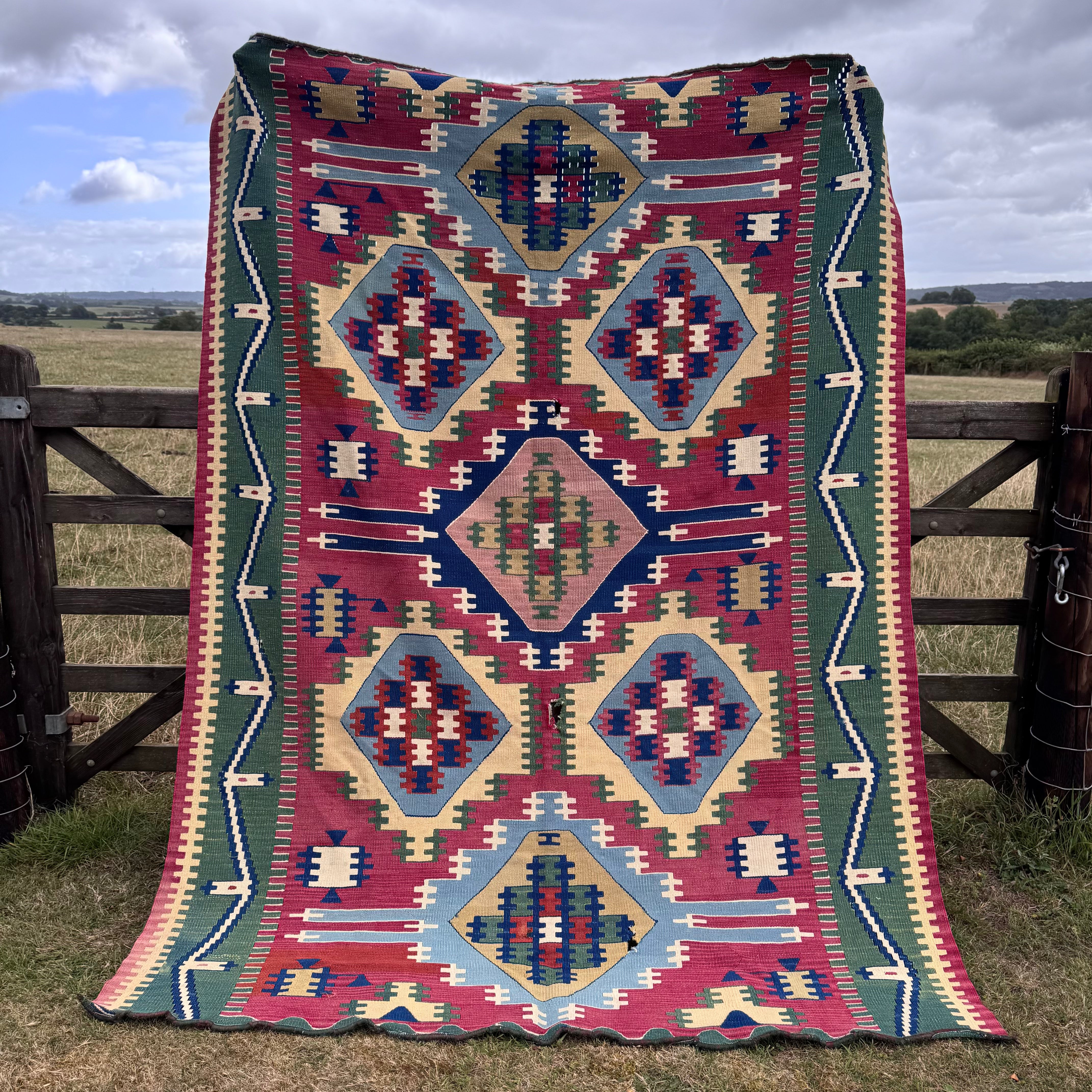 Checker - 169cm x 224cm