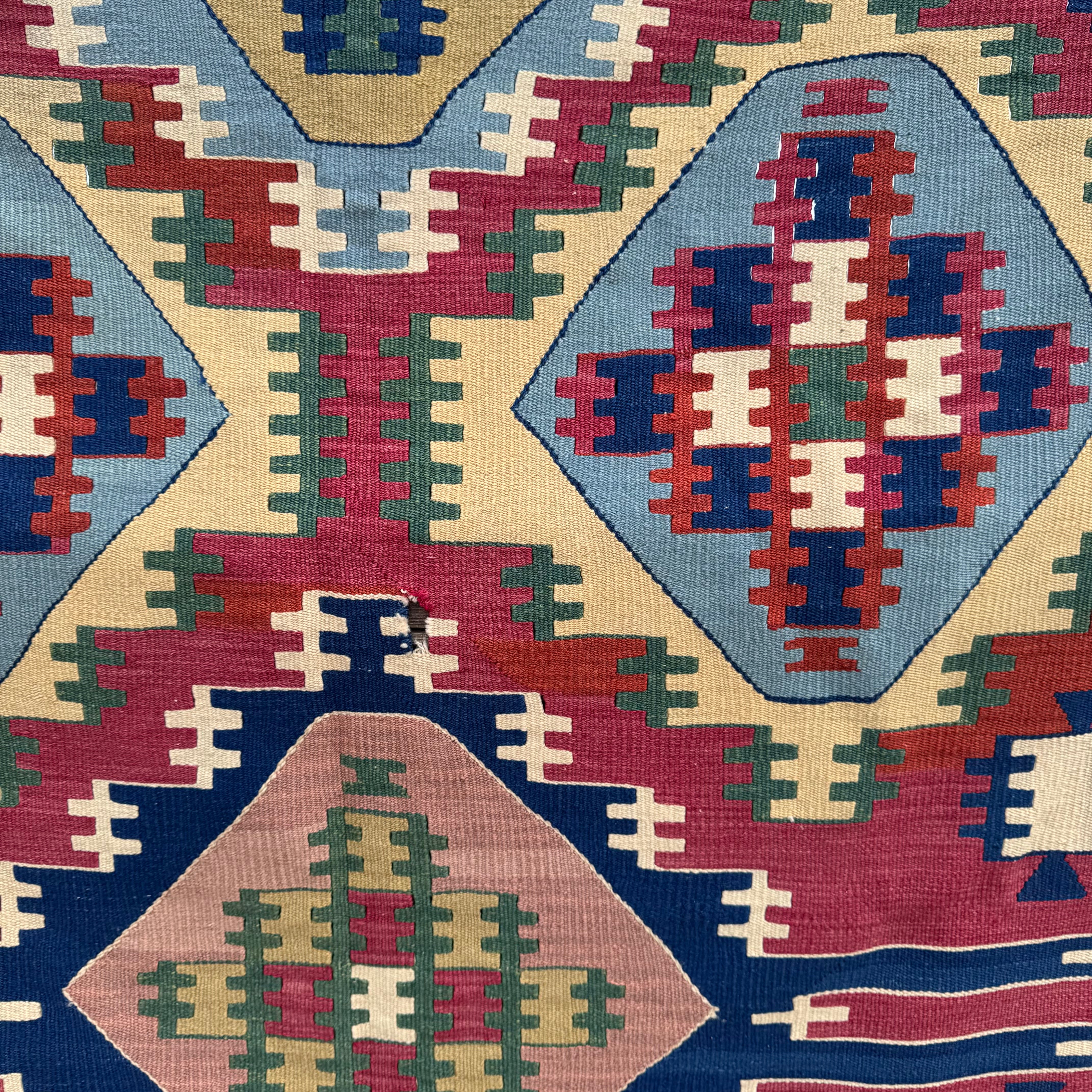 Checker - 169cm x 224cm