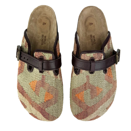 Rhino - EU 42 Unisex Carpet Clog