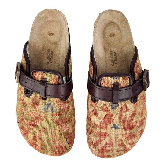 Cove - UK 7 Ladies Carpet Clog