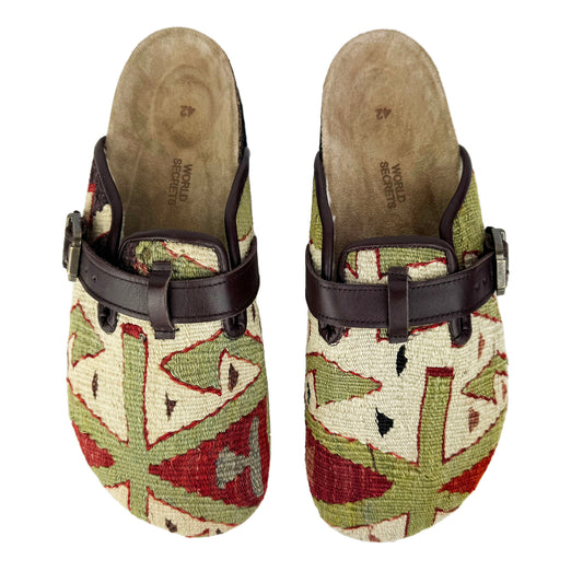 Fir - EU 42 Unisex Carpet Clog