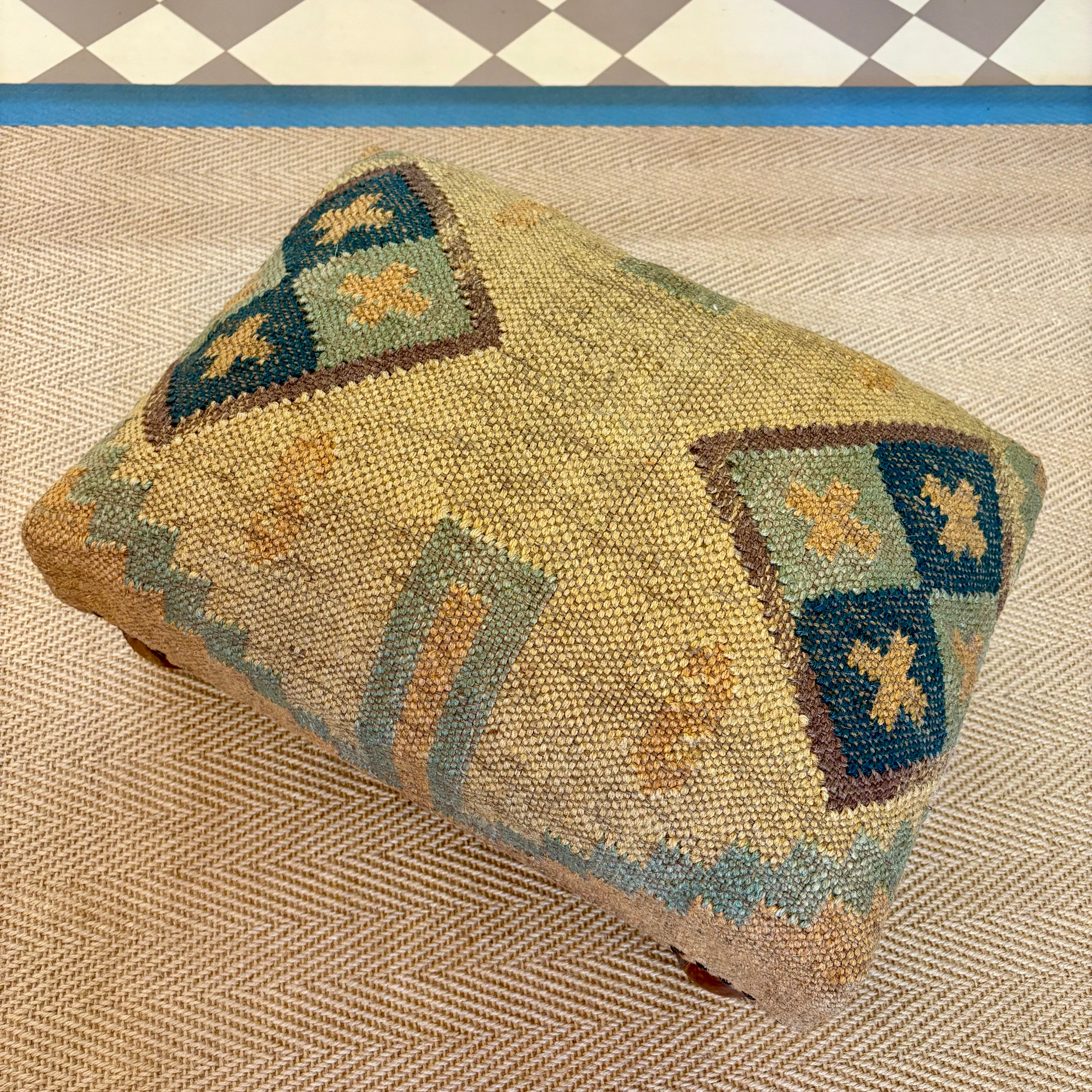 Manchego - Indian Kilim Footstool