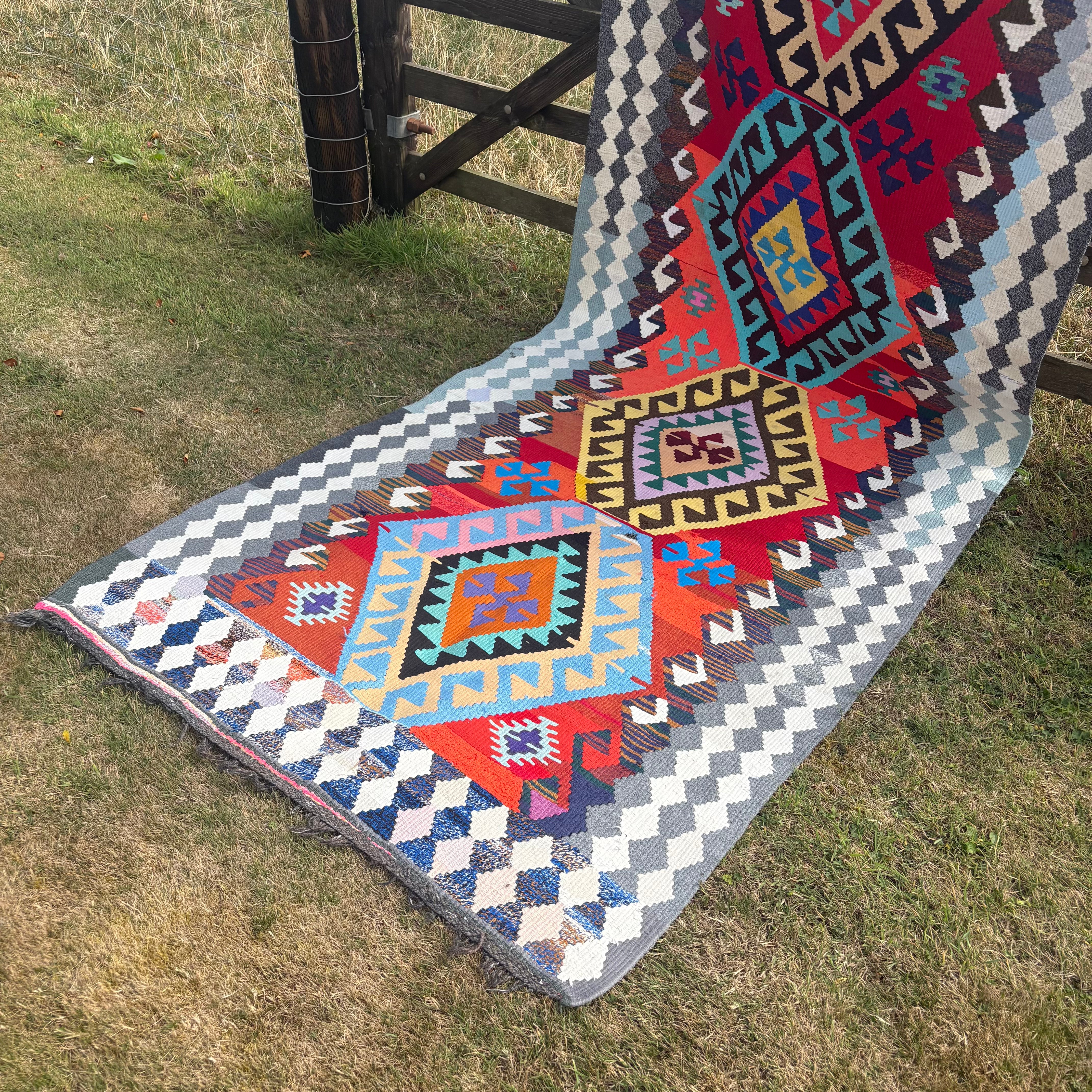 Tignes Rug - 105cm x 343cm