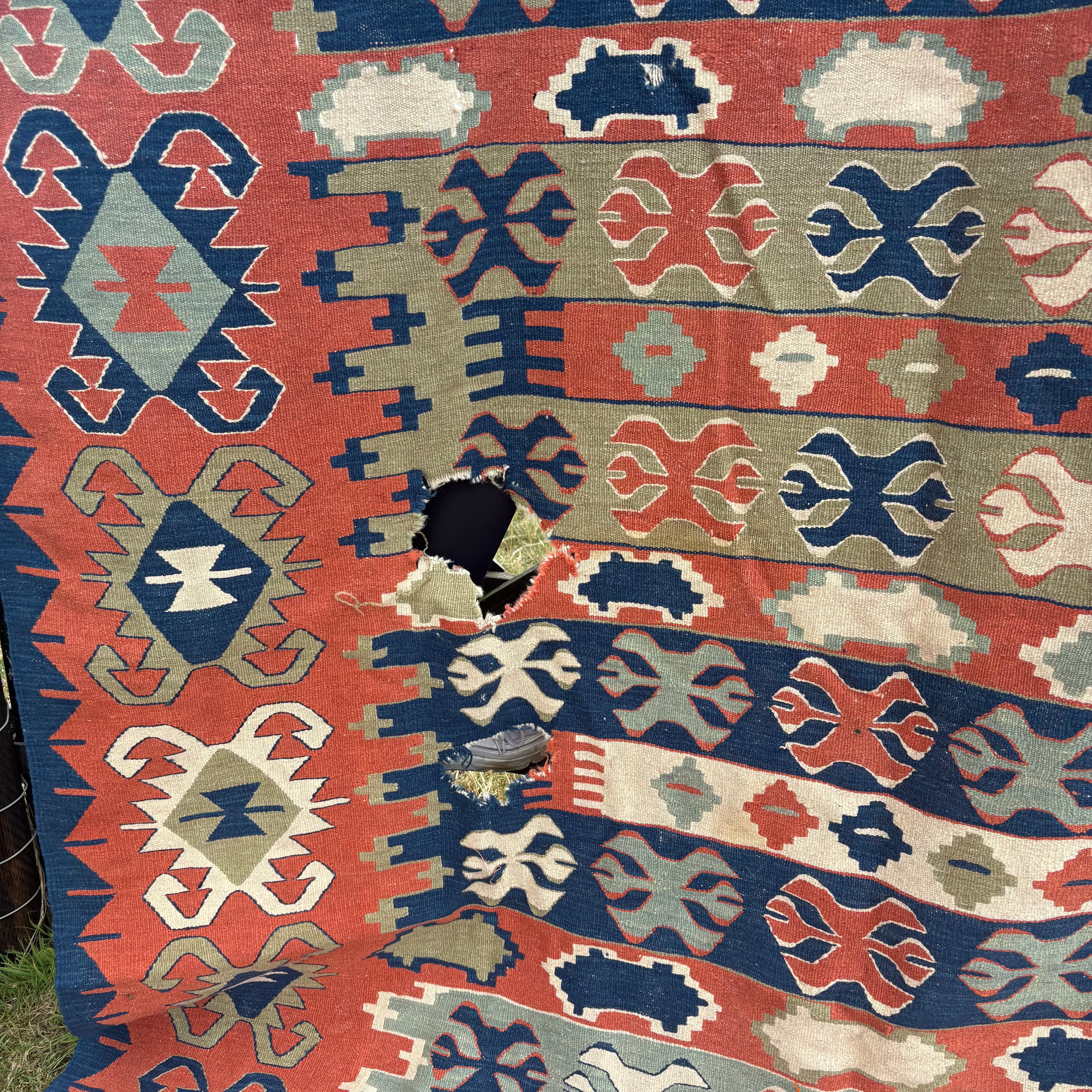 Cortina Rug - 200cm x 282cm