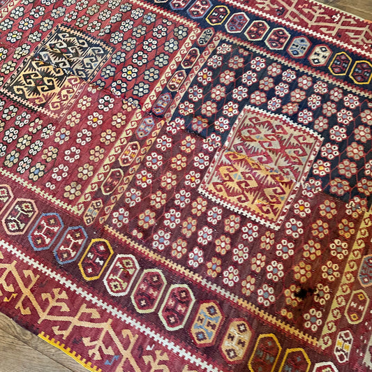 Flower - 377cm x 158cm