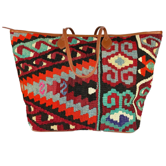 Circus - Izzy Slouch Bag