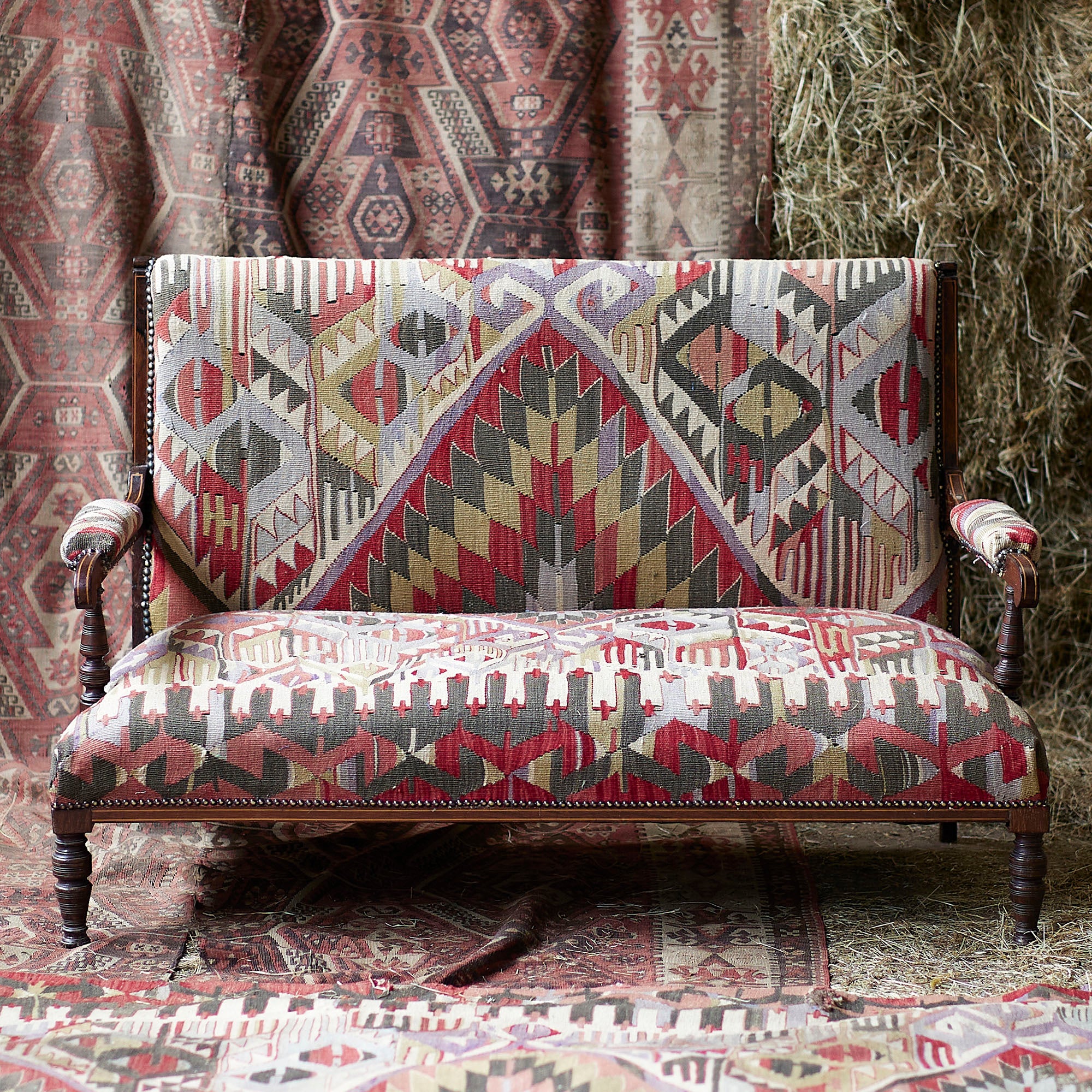 Kilim Salon Sofa – World Secrets