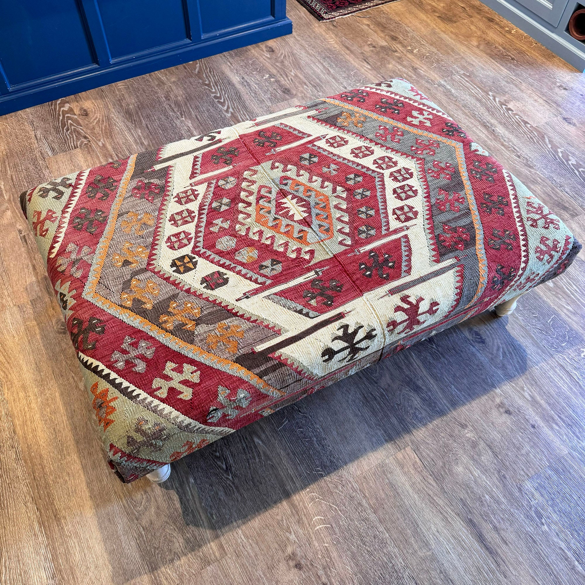 Sage - Kilim Magazine Stool