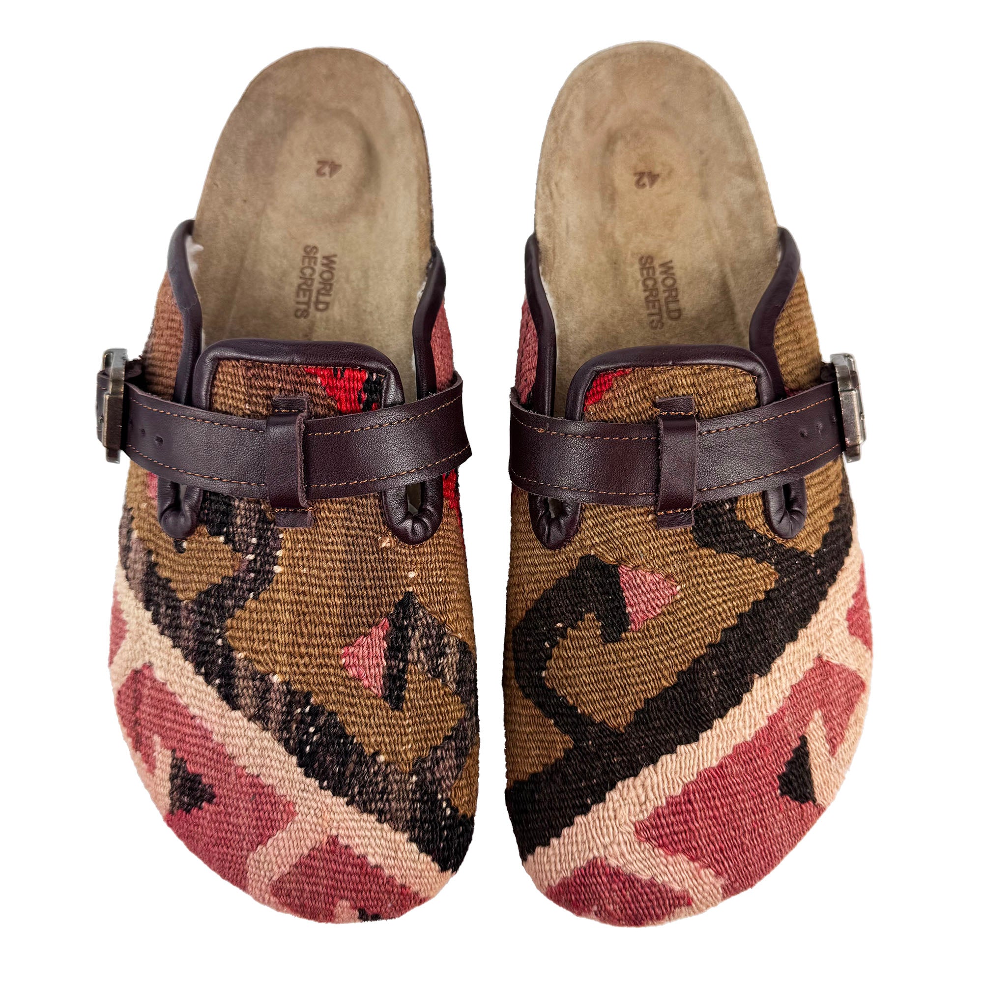 Fir - EU 42 Unisex Carpet Clog