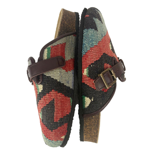 Kensington - UK 7 Ladies Carpet Clog