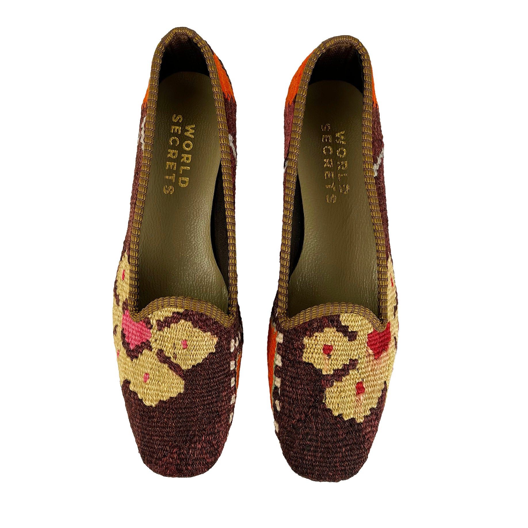 Apple - UK 7 Ladies Kilim Shoe