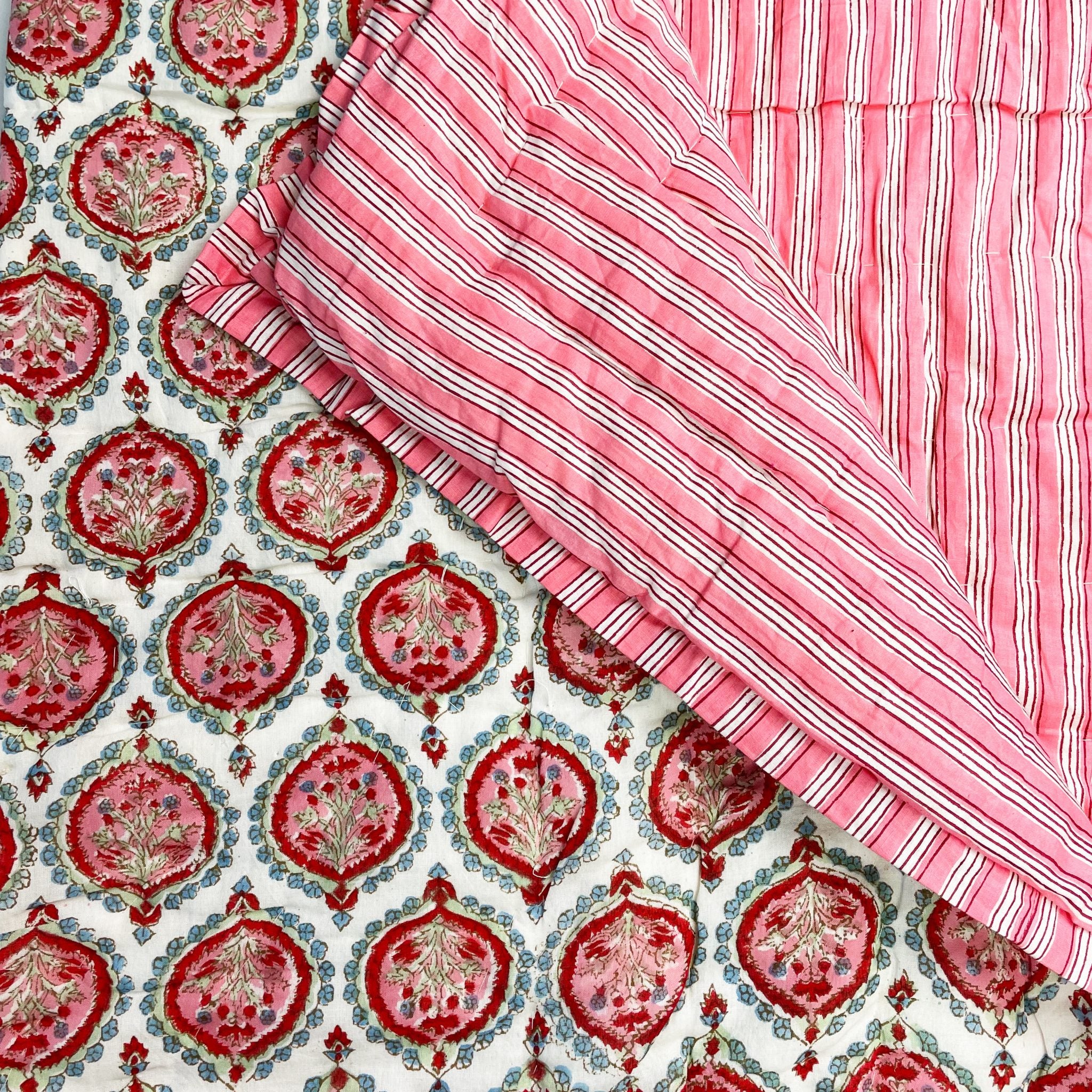 Single Quilt - Multi Pink Stripe